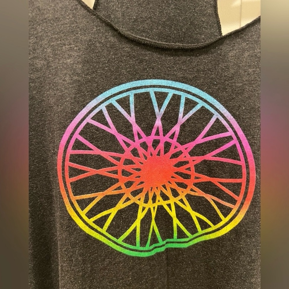 SoulCycle Women's Grey Cotton Tank Top with Rainbow Wheel Size S Soul Cycle - Picture 2 of 4